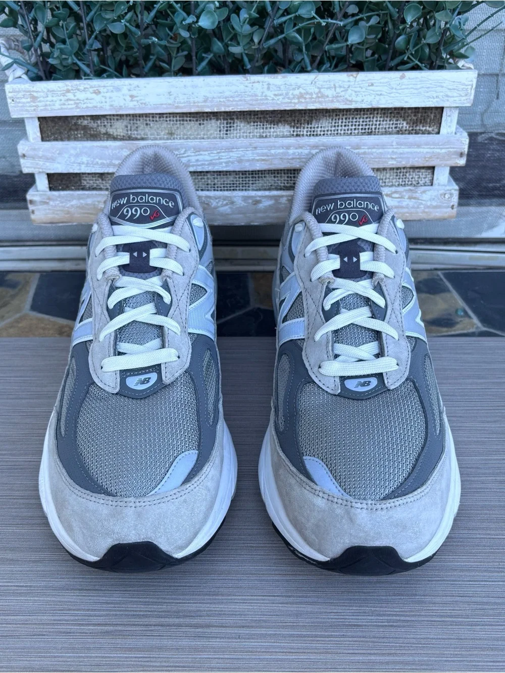 NEW BALANCE 990v6 Athletic Shoes